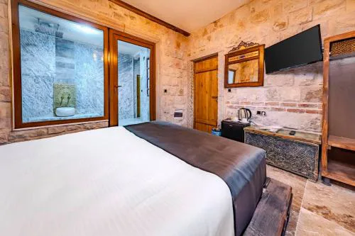 Tuna Guest House