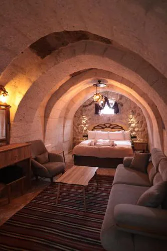 Stone Owl Otel & Restaurant