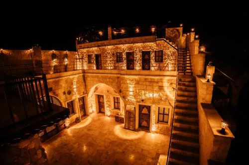 Vanessa Cave Hotel