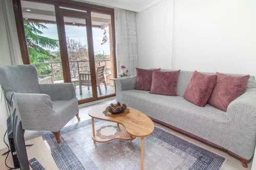 Cozy 1BR & Sofabed with Two Inviting Balconies