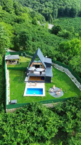 YAKUT bungalow
