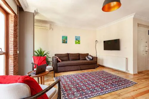 Central location with 2 bedrooms