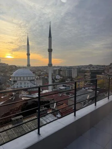 D'East Suites