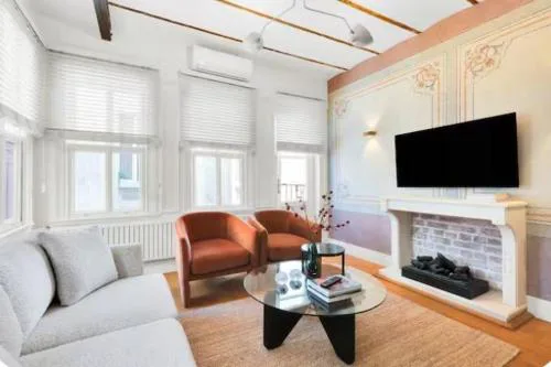 Modern Flat in Galata