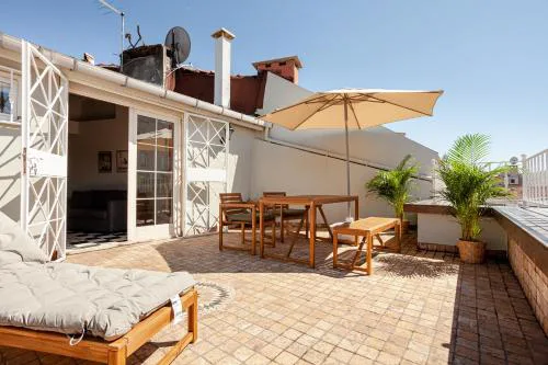 Roof top, close to Taksim, with private terrace