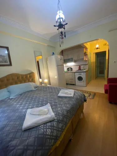 Studio House