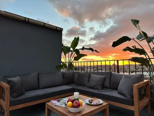 Stunning 2BR 2Bath near Metro - YM 1