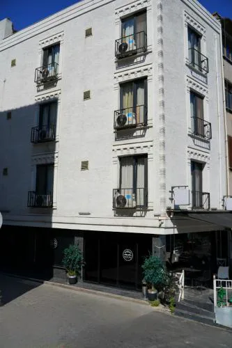 Sword Suit Hotel