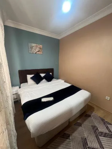 taksim aconomy apartment