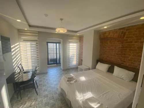 The Red Tent Loft Suites