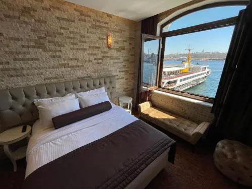 Weingart Seaside Hotel
