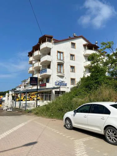 Lapina Suite & Restaurant