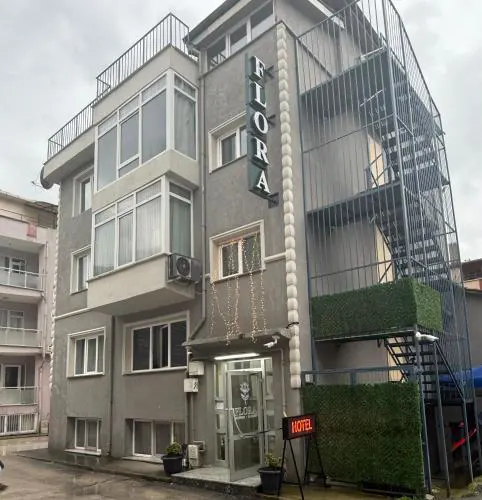 Flora Otel 16 rooms