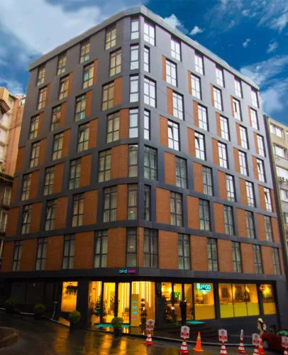 Bird Nest Suites