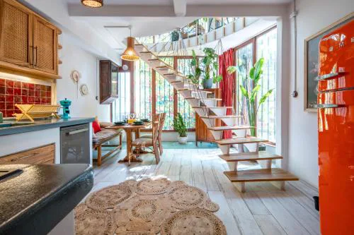 Boheme House with Bathtub & Terrace