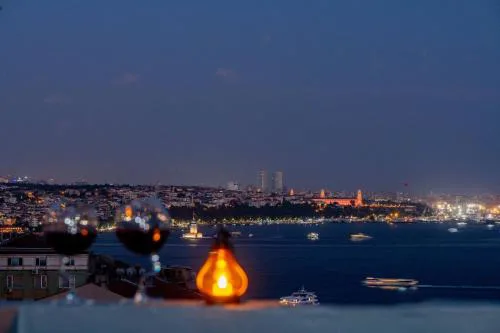 Bosphorus View Private Terrace Taksim Cihangir Apartment
