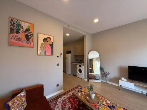 Bright Modern Studio with Balcony