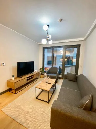 Central Modern Apartment by Siena Suites