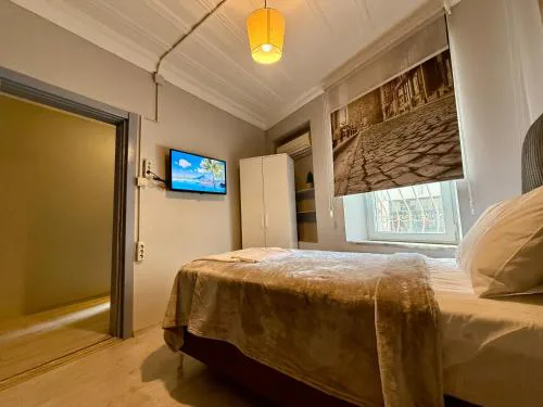 cozy yellow home -1