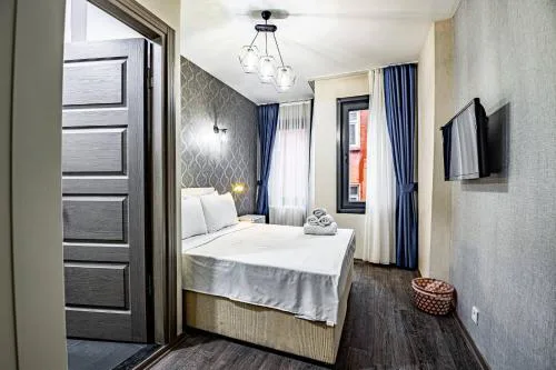 Deluxe Double Room 4
