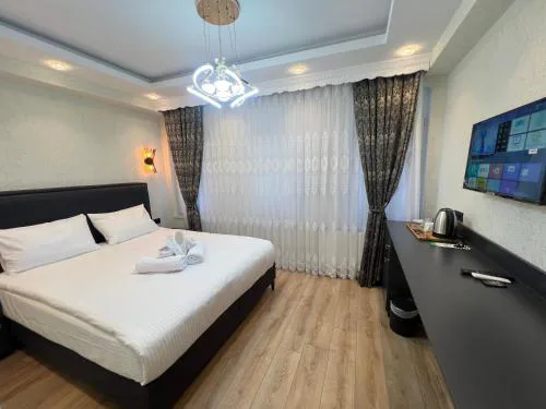 Feycem Suites Hotel
