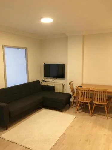 Fmy Apart Hotel