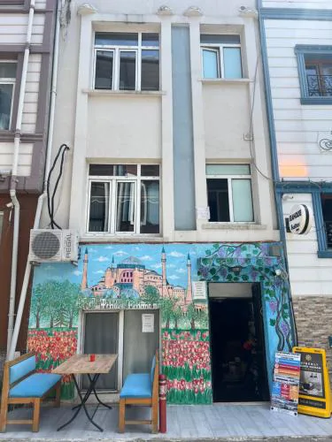 Happy Suite Boutique Hotel