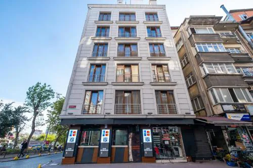 Lavin Hotel & Suites
