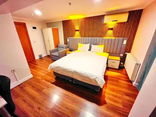 Naila Hotel