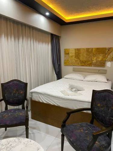 paradise hotel