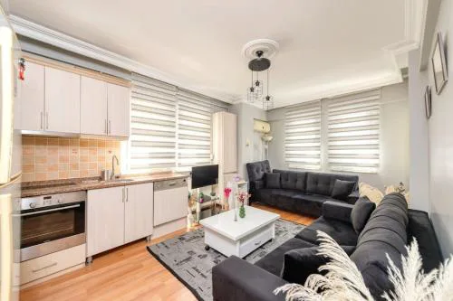 Qbra House 2BR Central Apt Walk to Landmarks
