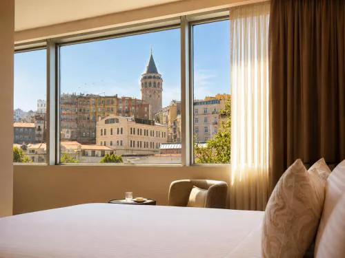 The Six Karakoy