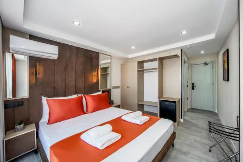The Golden Park Hotel
