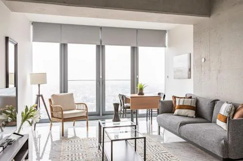 Trendy Cool Bright Studio Parking PoolViews! #254