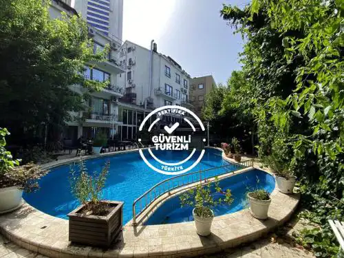 Villa Blanche Hotel SPA & Garden Pool