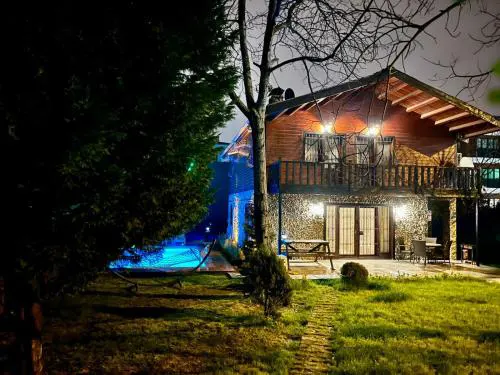 Sapanca Vi̇lla Bahce Şükriye Küçükal