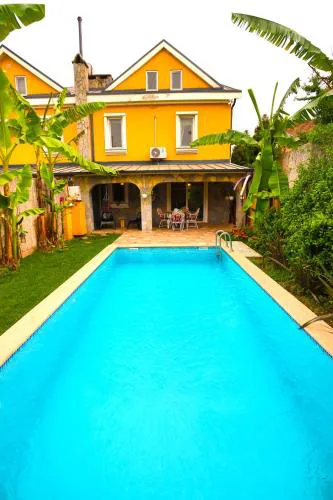 Villa Sapanca Butik Konukevi-Sarı Ev