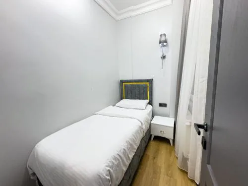 Sisli Holiday 4412