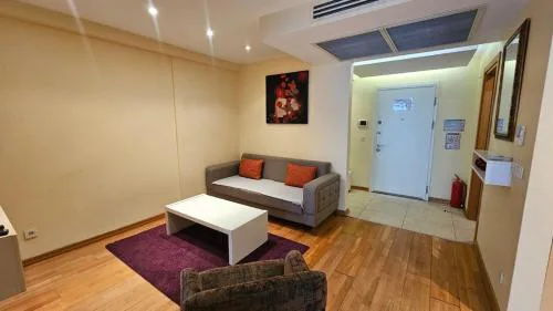 Taksim'de 2 yatak odalı daire, güvenlik, havuz, spa, otopark