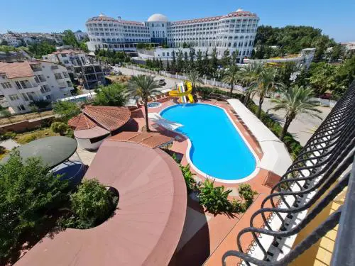 Side Palm D'or Hotel