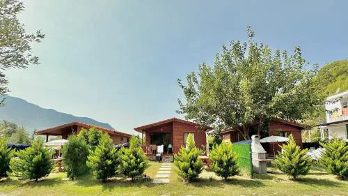Hurmalik Sweet Homes - Family Bungalows - Large Garden Bungalow with Barbecue