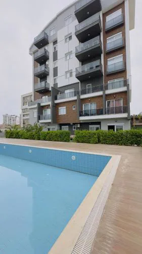Airport 1km, Swimming Pool, Kitchen House