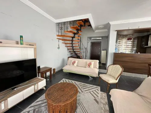 Triplex Villa with Pool and Garden