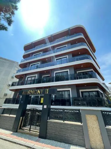 SA Apartments! Lux 2BR Duplex 150m to the Beach
