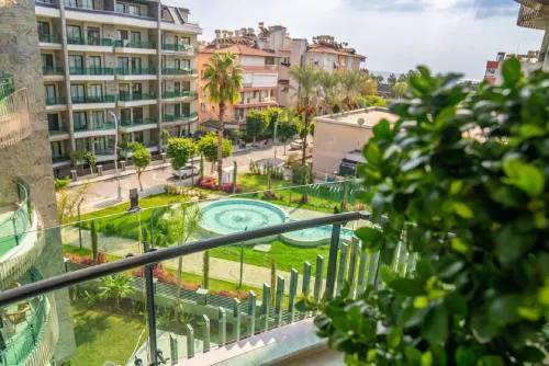 Sea view apartment in the center of Alanya