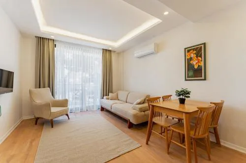 Close to the airport and the beach D7