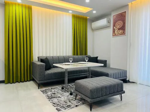 11 Suvari Homes Fast Internet Central 2 Air Conditioners