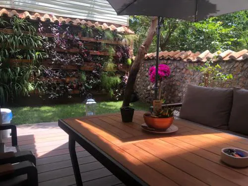 Antalya kaleiçi müstakil bahçeli muhteşem villa EV