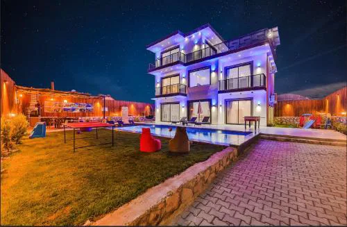 Antalya Kaş Kalkan Kınık 8 Kişilik Kiralık Villa