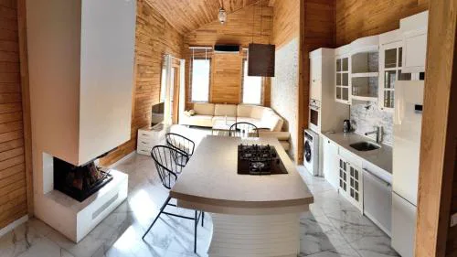 cedar villa with nature views